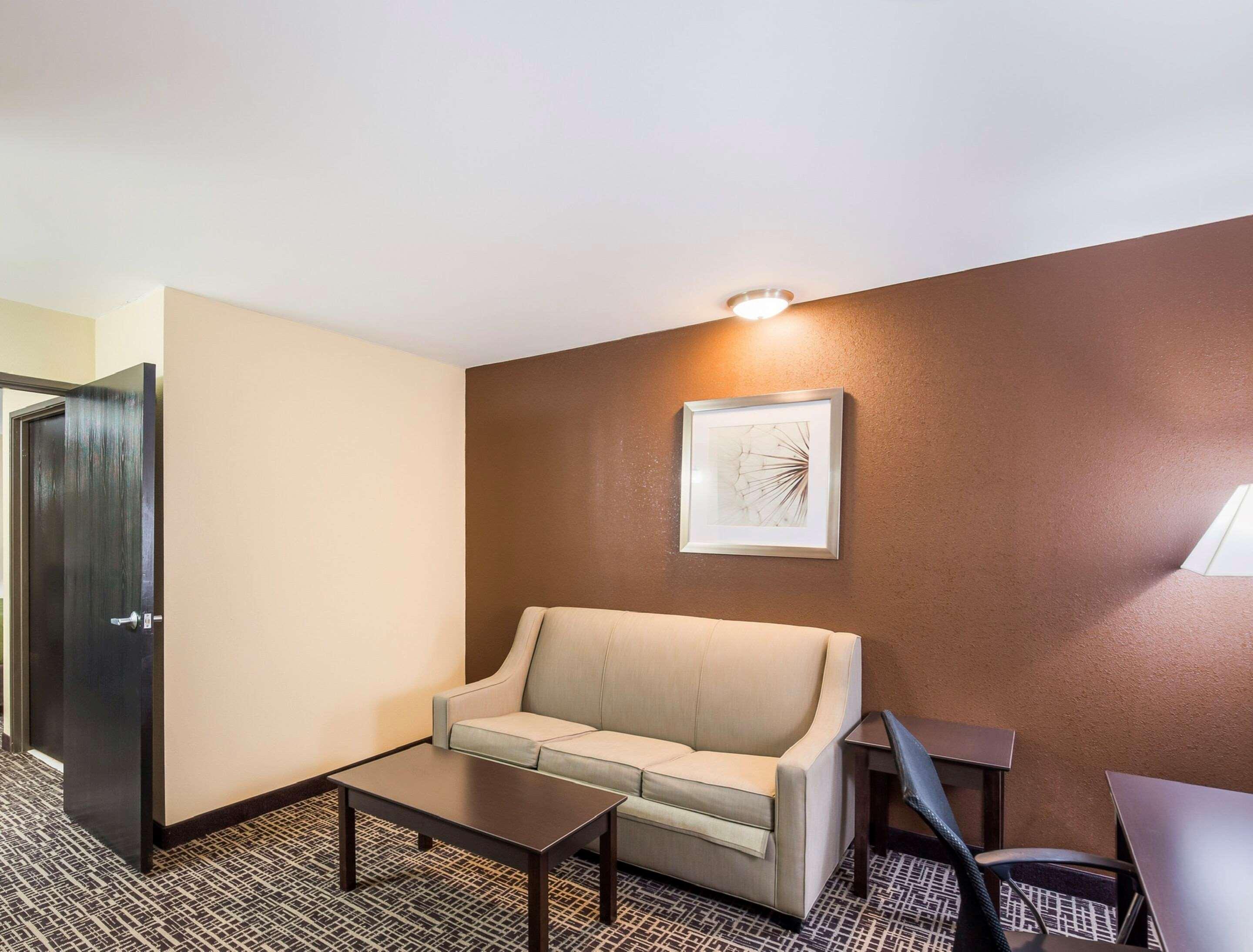 Quality Inn & Suites Caseyville - St Louis מראה חיצוני תמונה