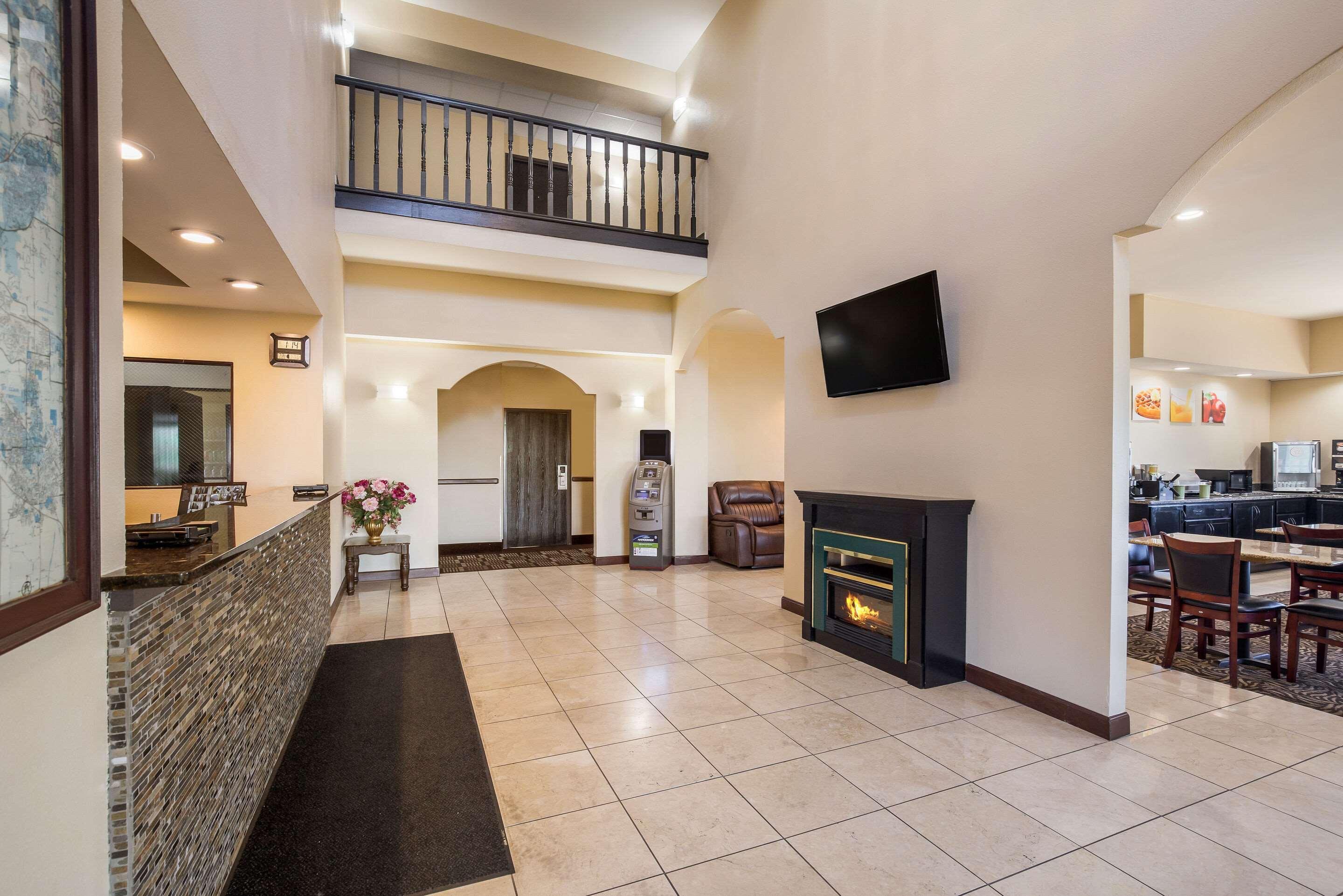 Quality Inn & Suites Caseyville - St Louis מראה חיצוני תמונה