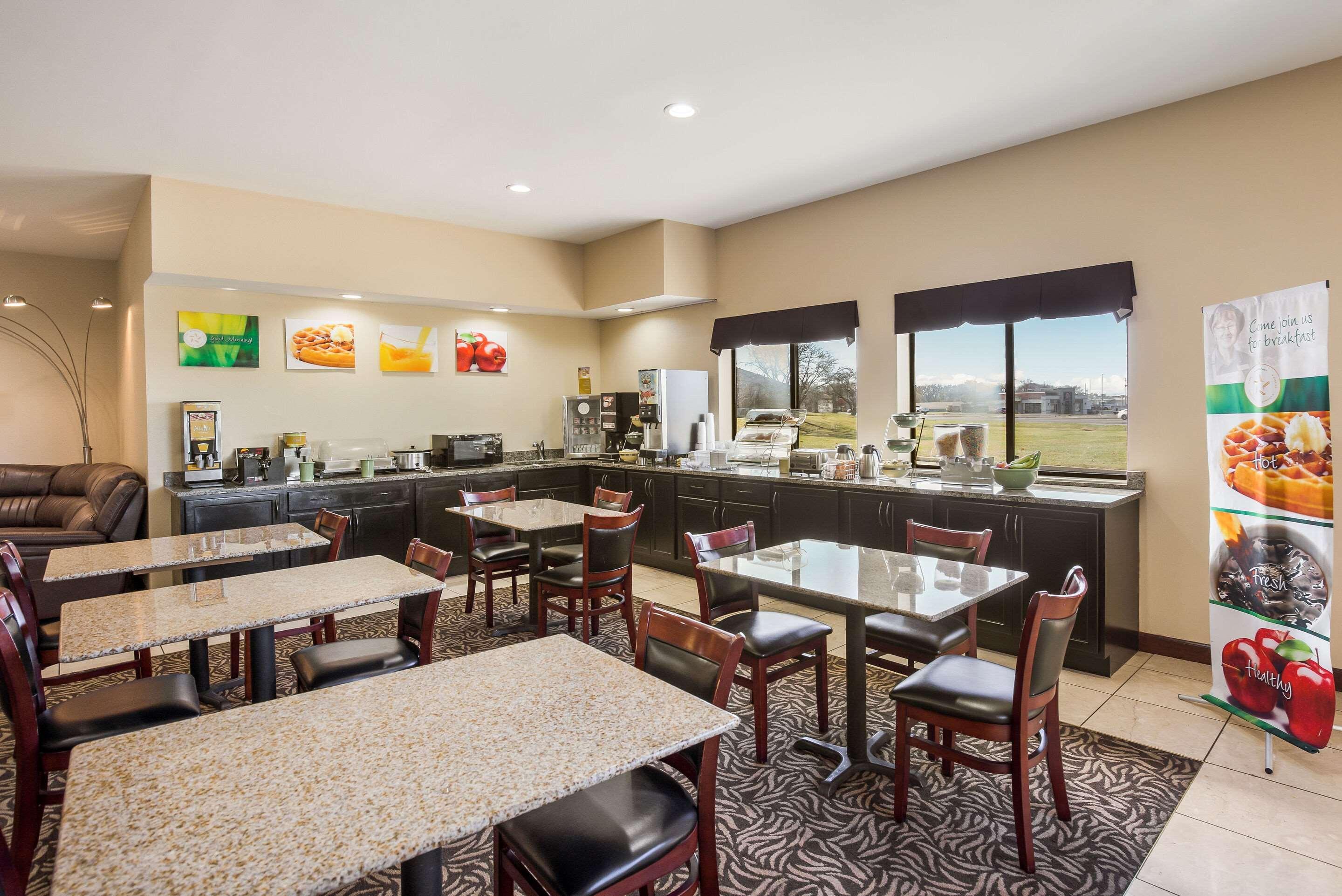 Quality Inn & Suites Caseyville - St Louis מראה חיצוני תמונה