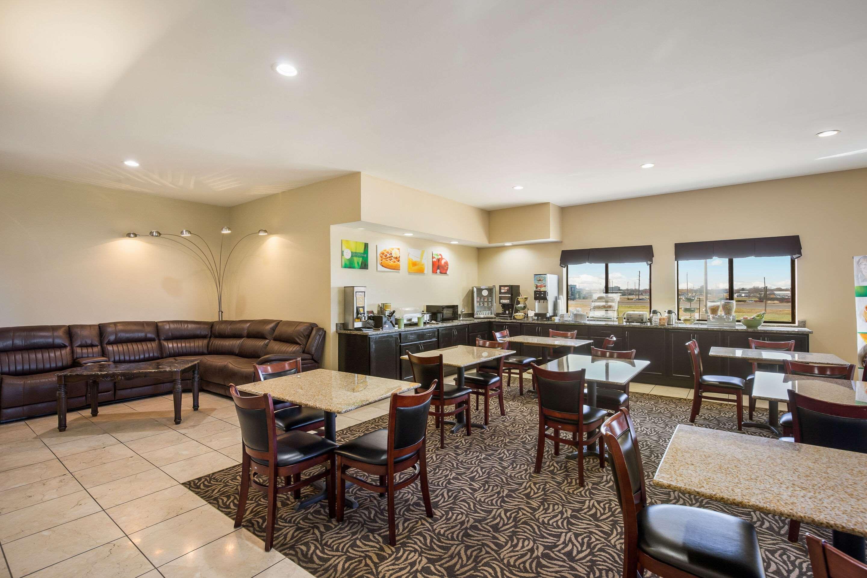 Quality Inn & Suites Caseyville - St Louis מראה חיצוני תמונה